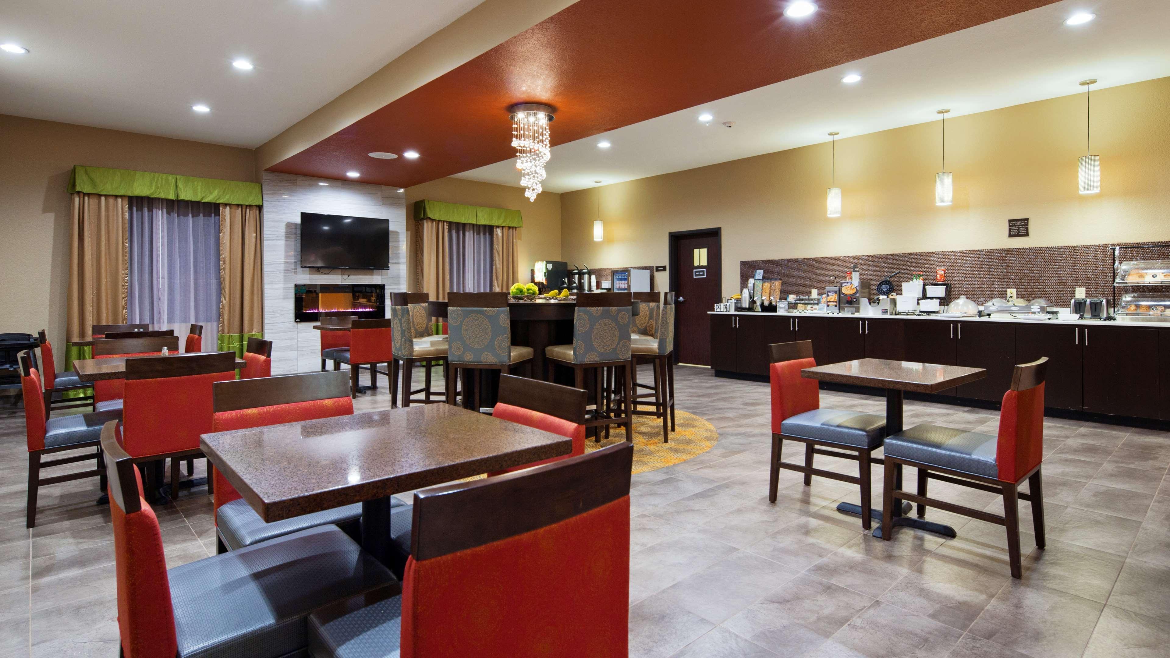 Best Western Plus Fairview Inn & Suites Esterno foto