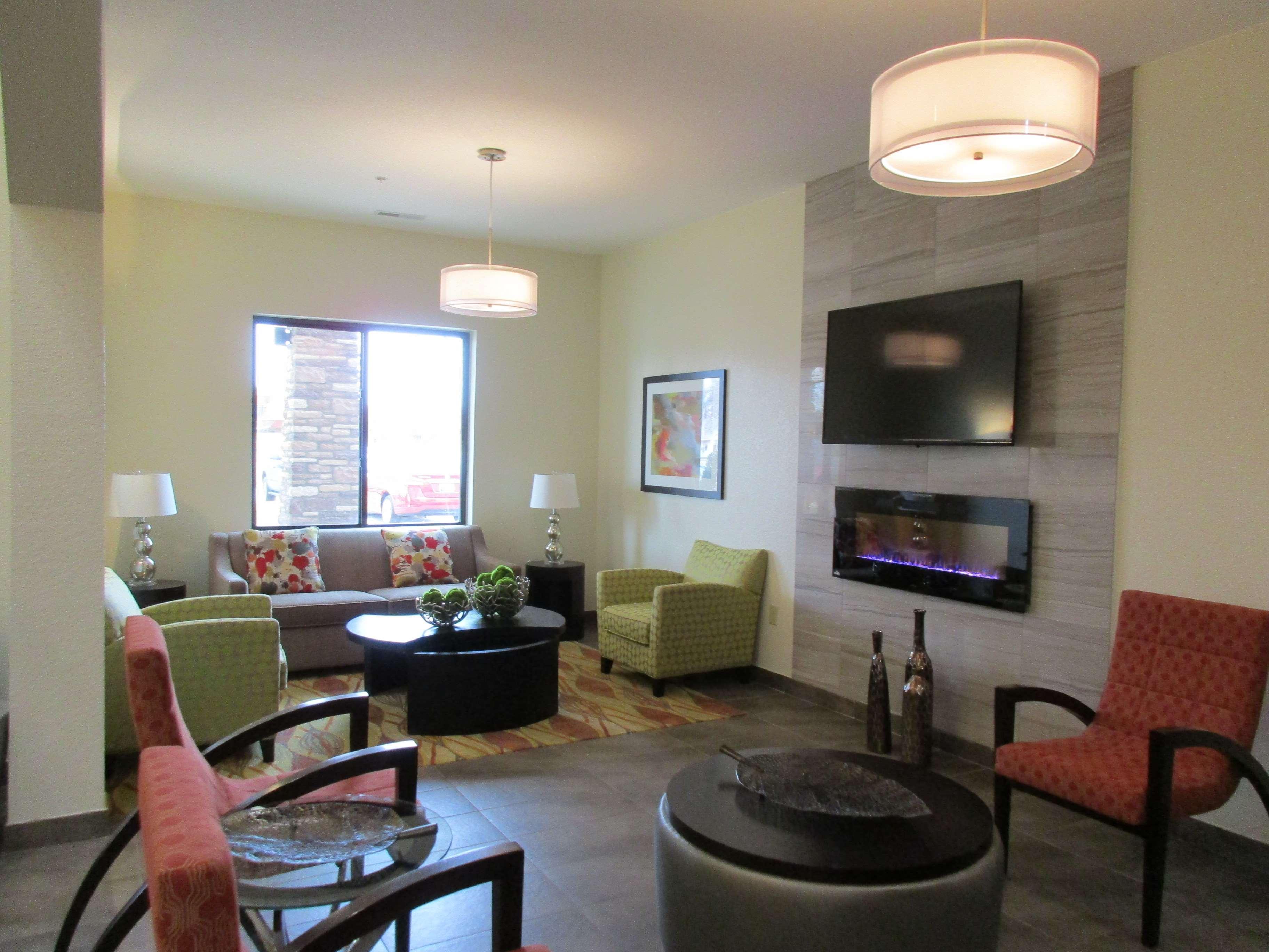Best Western Plus Fairview Inn & Suites Esterno foto