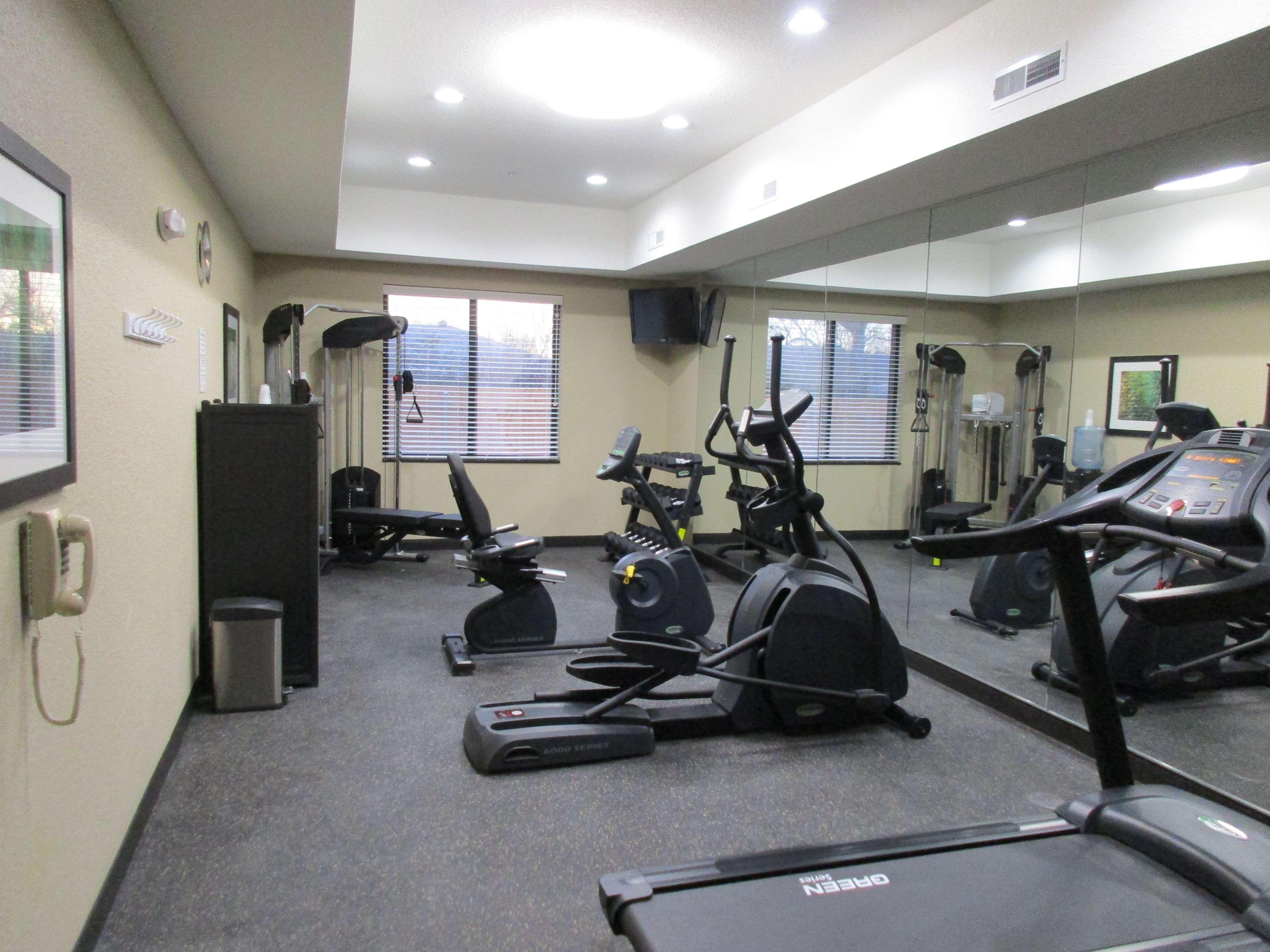 Best Western Plus Fairview Inn & Suites Esterno foto